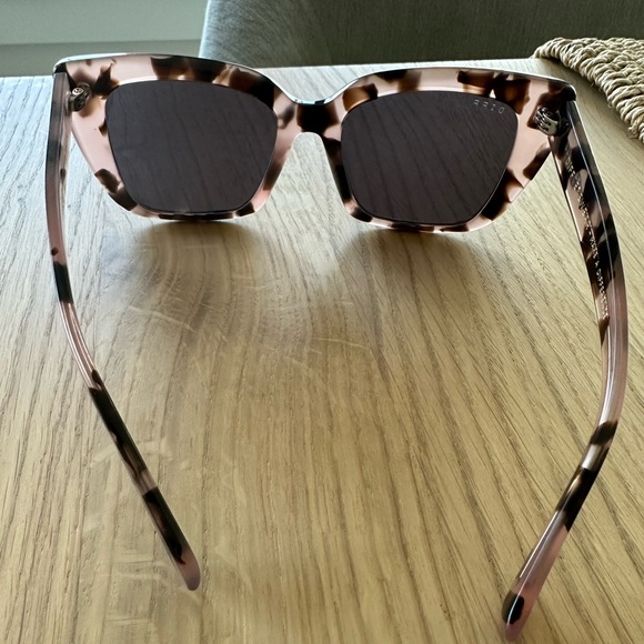 Diff Bella rose pink tortoise sunglasses - Picture 2 of 5